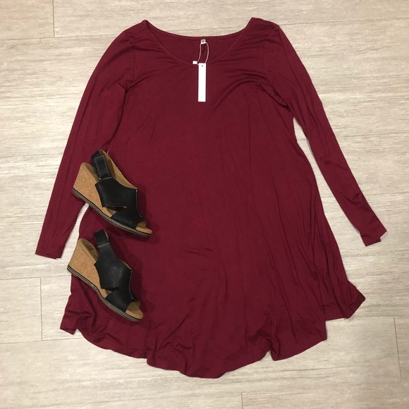 2 Dearcase NWT T-shirt Dresses - Picture 3 of 6